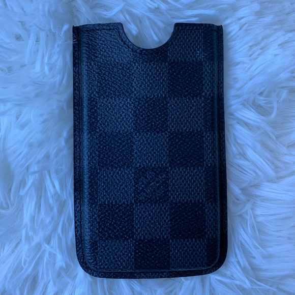 Authentic Louis Vuitton black & charcoal damier graphite iphone 4 hard case - Picture 5 of 12